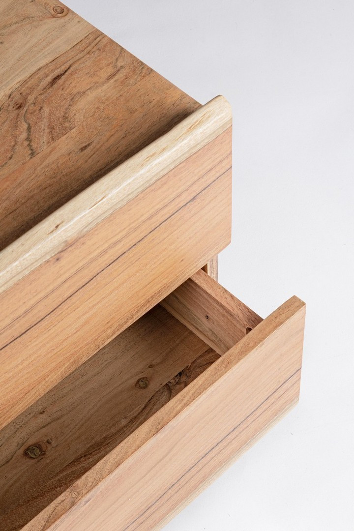 Mesita de noche Aron de madera de acacia con dos cajones